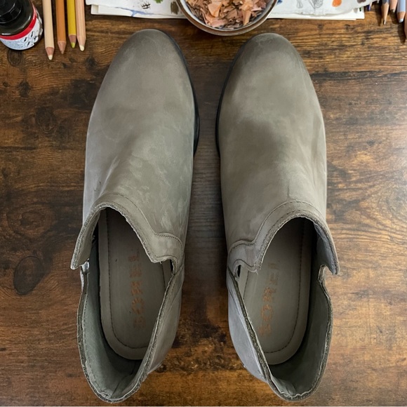 Sorel Lolla II Cutout Ankle Boot NWOT Suede 10.5 Sage Waterproof - Picture 8 of 8